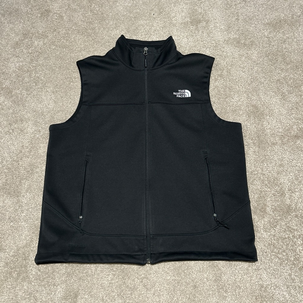 The North Face Black Vest - PRISTINE CONDITION